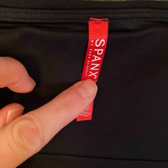 Spanx Small Petite Black Ponte Ankle Leggings - Picture 2 of 9